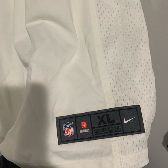 Nike XL Derek Carr Las Vegas Raiders Jersey - Picture 3 of 3